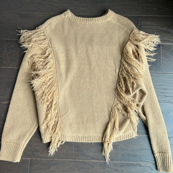 Like New Kittenish Sweater - Picture 3 of 6